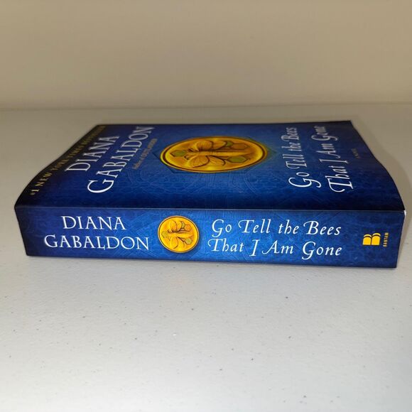 Outlander Book 9 Go Tell Bees That I Am Gone Diana Gabaldon Paperback Highlander - Picture 2 of 10